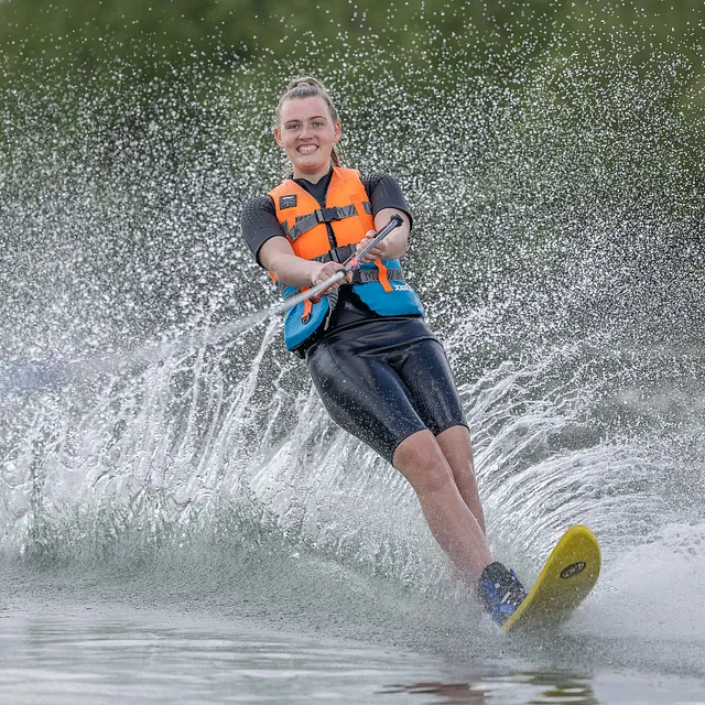 Waterskiing on the Cotswold Water Park