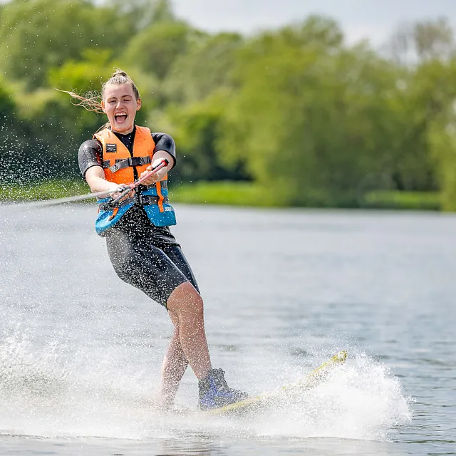 Waterskiing on the Cotswold Water Park