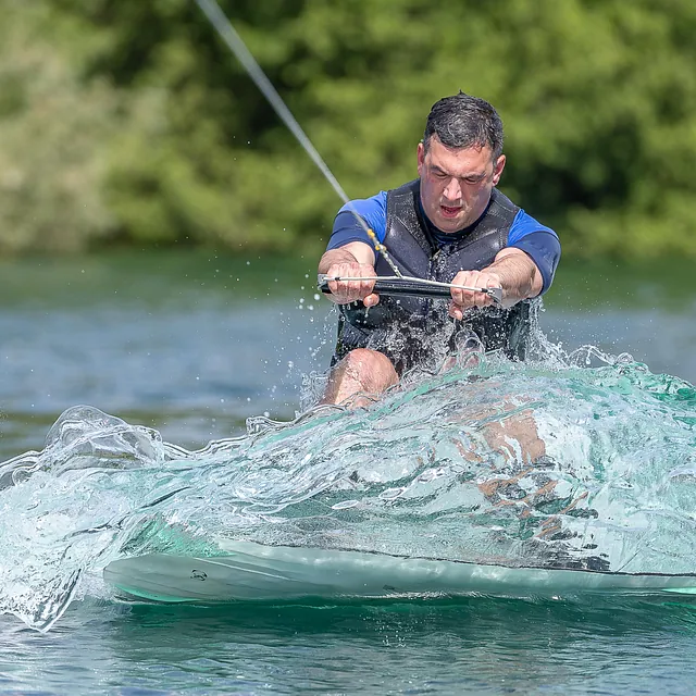 Wakeboarding on the Cotswold water park