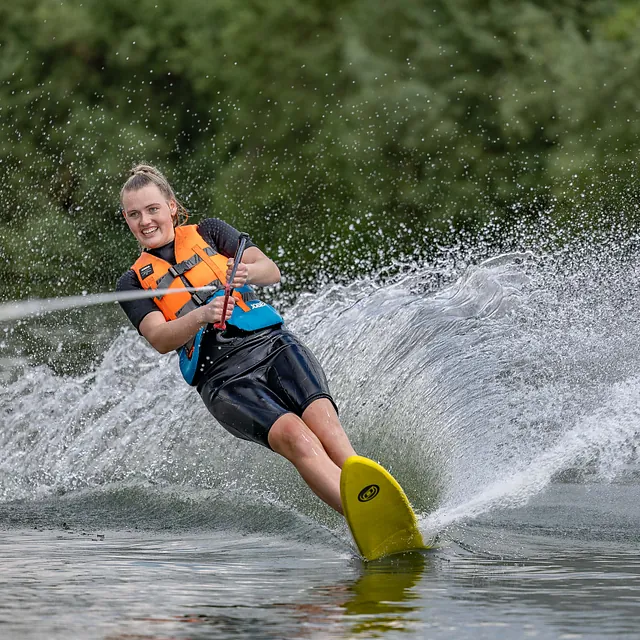 Waterskiing on the Cotswold Water Park